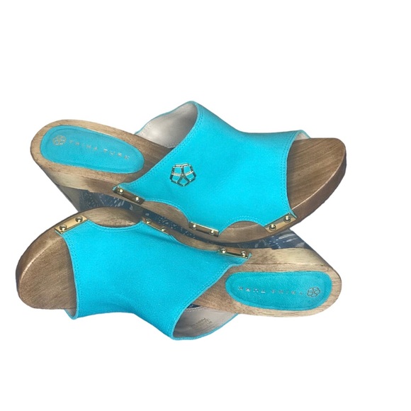 TRINA TURK Turquoise Suede Lucite Block Heel Wood Platform Mule Sandal 8.5 - Picture 4 of 10